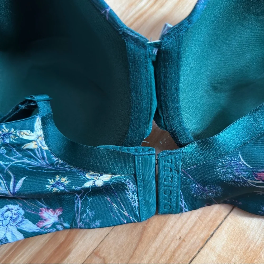 Cacique Floral Print Bra - Dark Green underwire lightly lined 40DD